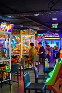  Sân trò chơi bốn phương 